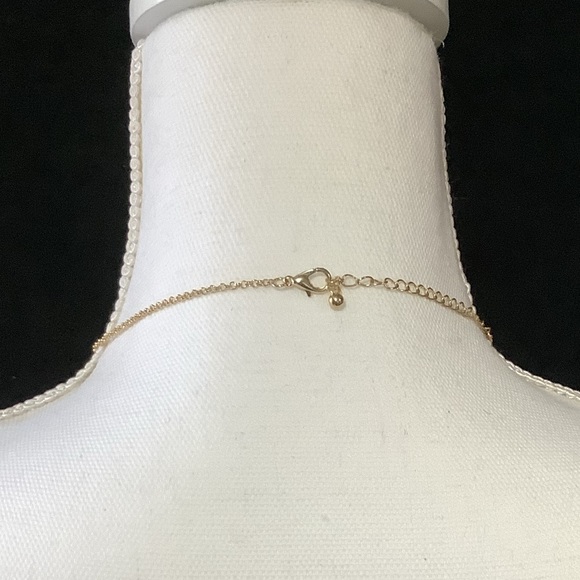 Druzy Circle Pendant Necklace - Picture 4 of 6